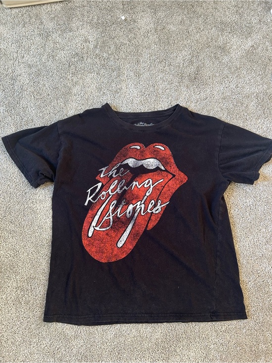 the Rolling Stones Tops - The Rolling Stones Black Tee with Red Tongue Graphic